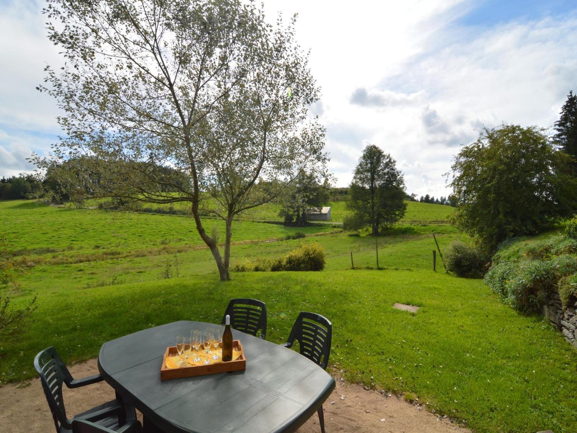 Comfortable Cottage In Neufmoulin With Meadow View Houffalize Zewnętrze zdjęcie