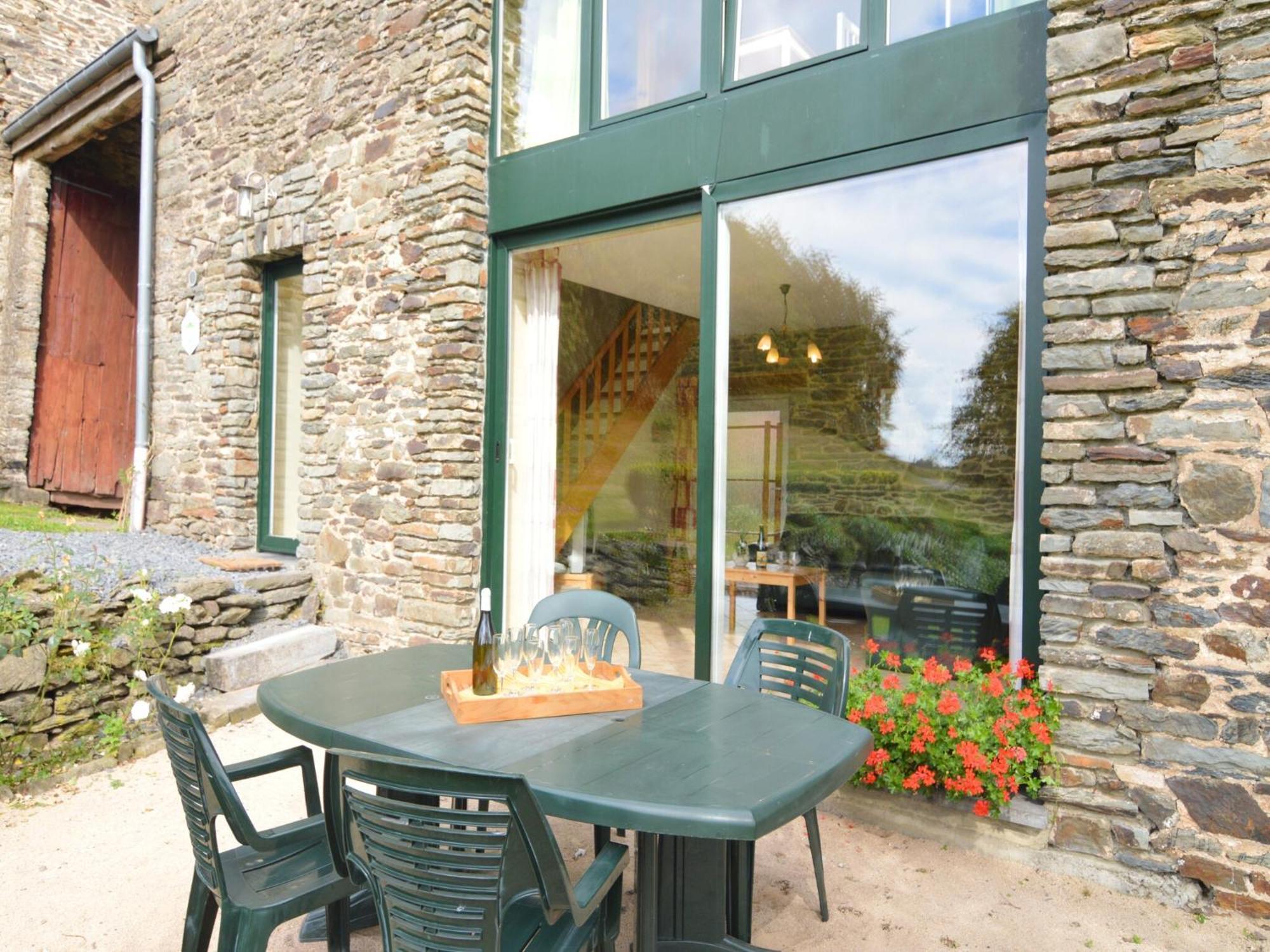 Comfortable Cottage In Neufmoulin With Meadow View Houffalize Zewnętrze zdjęcie