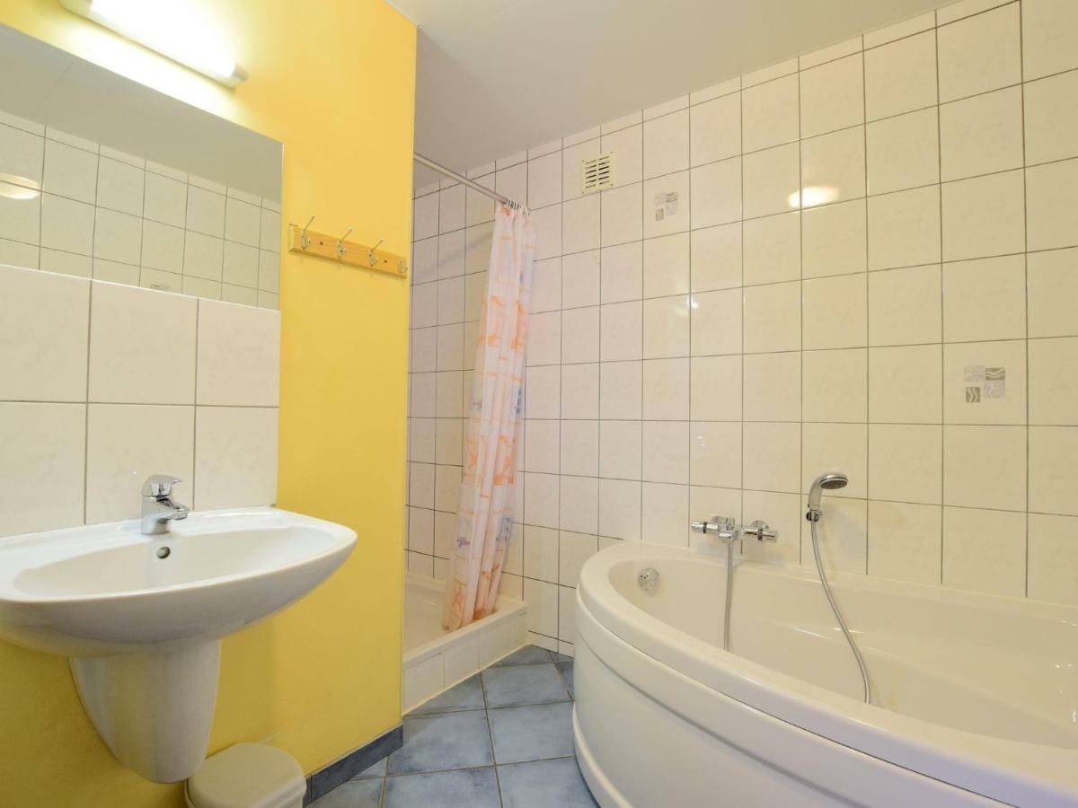 Comfortable Cottage In Neufmoulin With Meadow View Houffalize Zewnętrze zdjęcie